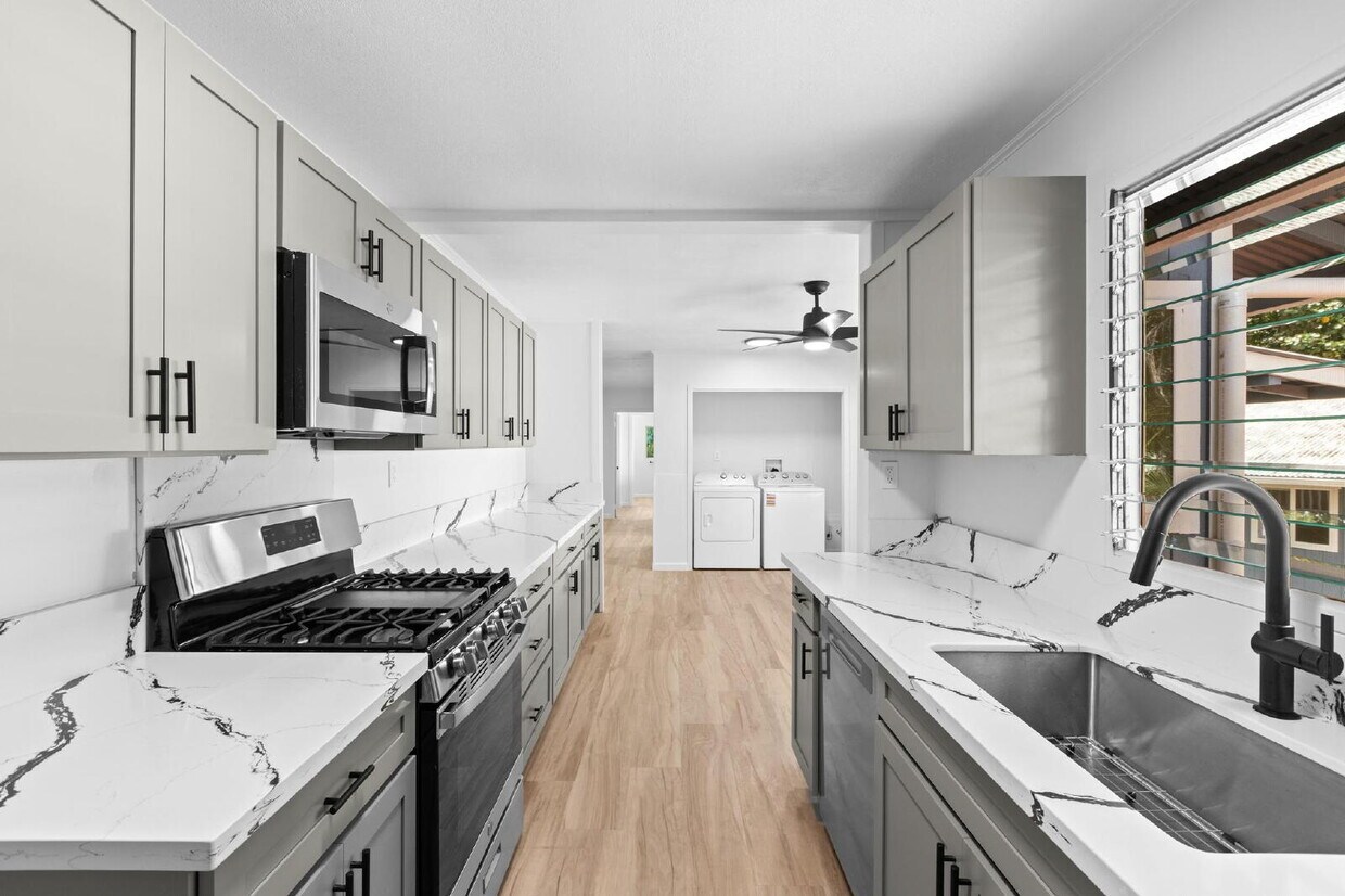 Foto principal - Available Now! 3/1.5 For Rent in HPP