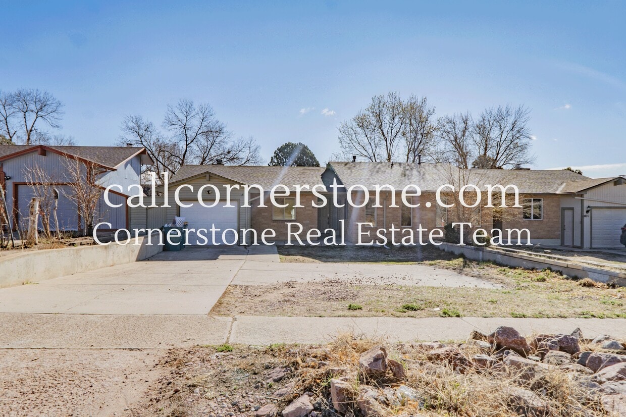 Foto principal - 419 S Chelton Rd