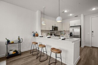 Building Photo - 6324 N Lamar Blvd