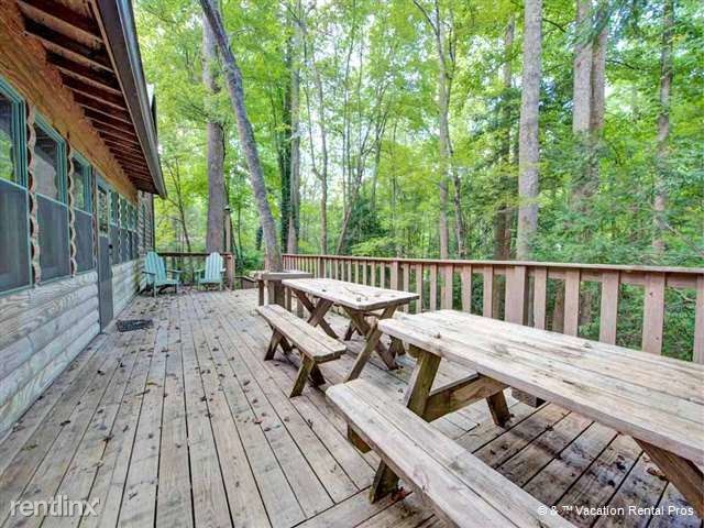 Building Photo - 4431 E Scenic Dr
