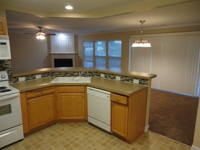 Foto del edificio - 5001 Babbling Brook Dr