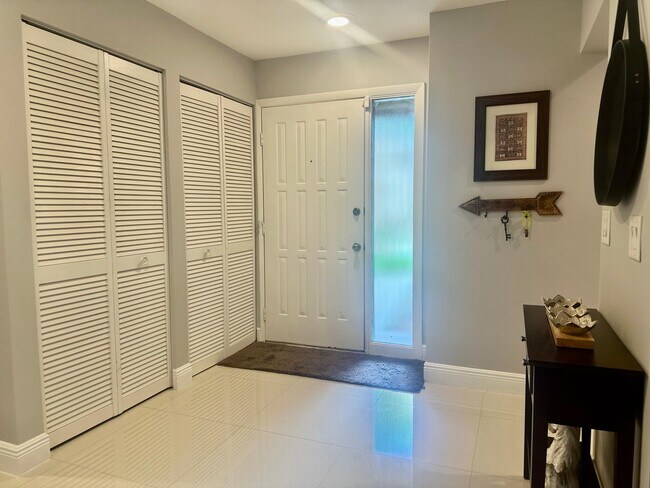 Foto del edificio - 13095 Belhaven Ct