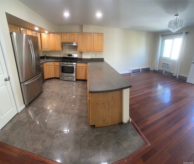 Building Photo - 184 Beach 97th St