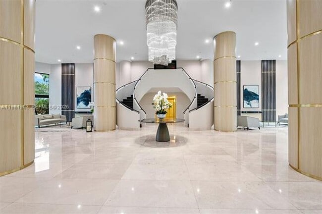 Building Photo - 3500 Mystic Pointe Dr