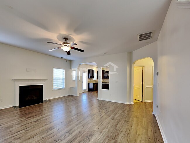 Building Photo - 392 Summerwind Plantation Drive