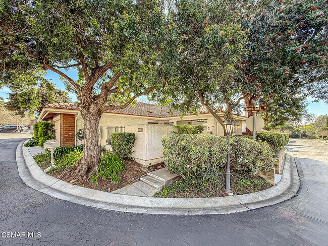 Foto del edificio - 655 Arroyo Oaks Dr