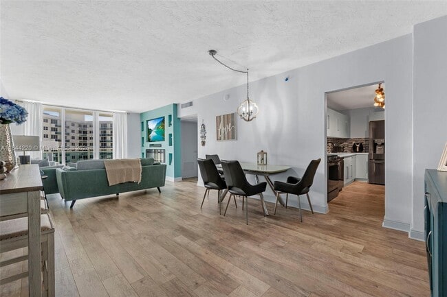 Building Photo - 3000 S Ocean Dr
