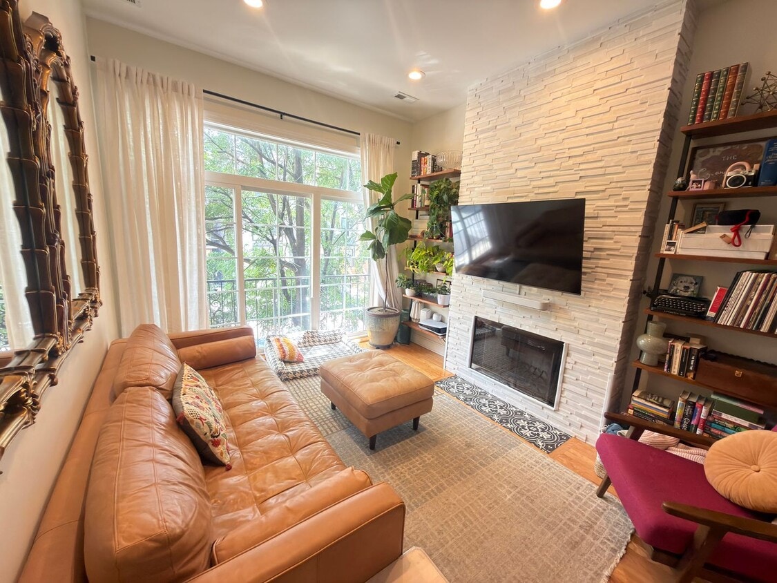 Photo - 1508 W Erie St