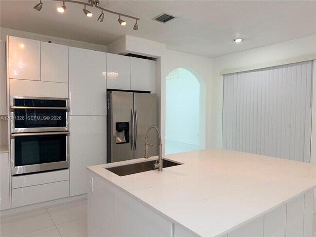 Building Photo - 3802 SW 165th Terrace