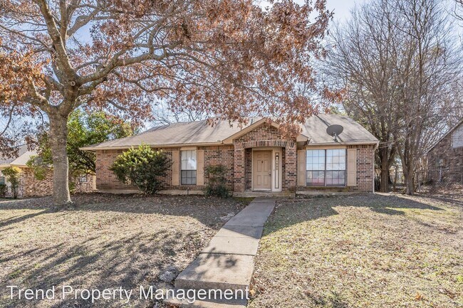 Building Photo - 4 br, 2 bath House - 1020 Opal Dr.