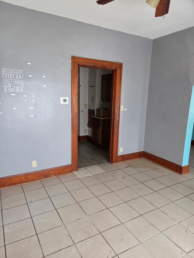 Foto del edificio - 1012 Wescott Ave