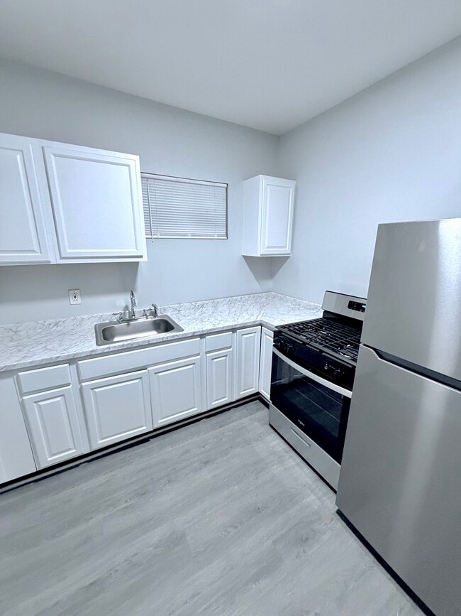 Foto del edificio - 735 Alabama Ave SE