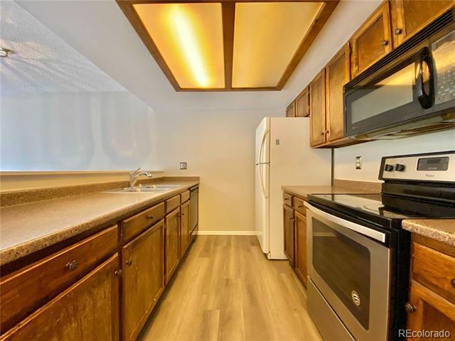 Building Photo - 471 S Kalispell Way