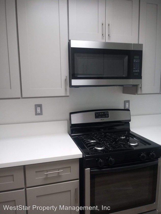 Foto principal - 760 W Hamilton Ave