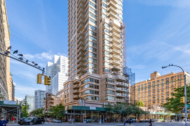 Foto del edificio - 1223-1239 Second Ave