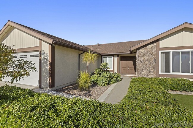 Building Photo - 802 Appleridge Dr