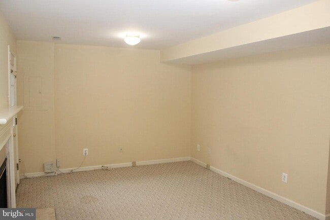 Building Photo - 2555 Chase Wellesley Dr
