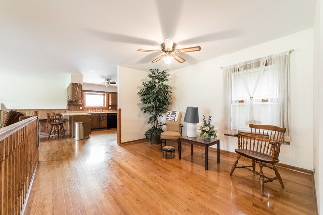 Building Photo - 145 Buena Vista Dr