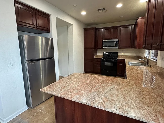 Building Photo - 88 Sluice Way