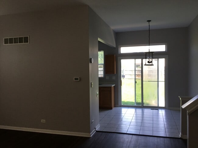 Building Photo - 2364 Chesapeake Bay