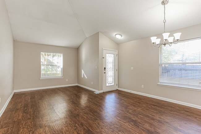 Building Photo - 10975 Campus Heights Ln