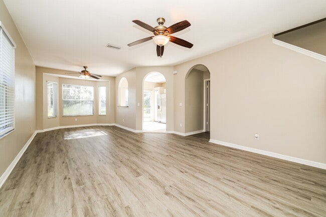 Building Photo - 10621 Navigation Dr