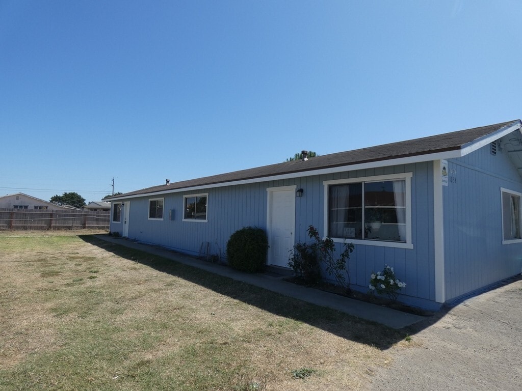 Primary Photo - Great Location In Guadalupe