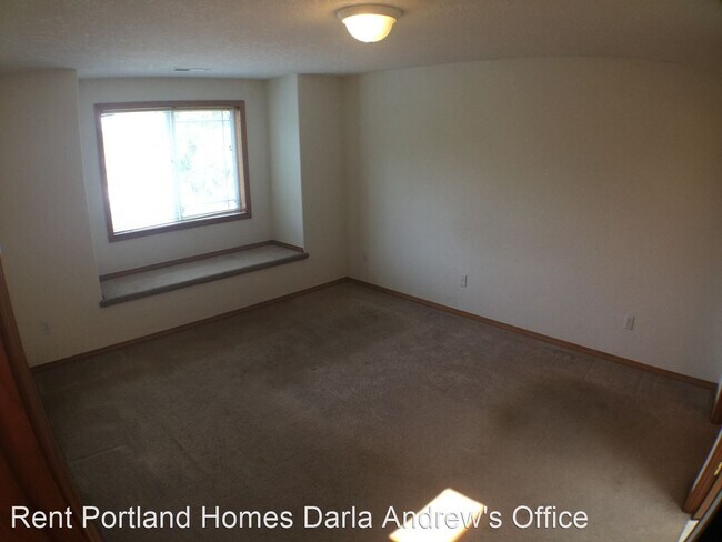 Foto del edificio - 3 br, 2.5 bath House - 6542 SE Knight Street