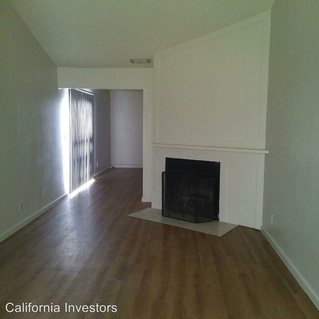 Building Photo - 6305-6309 Birdcage St