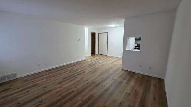 Building Photo - 25735 Lorain Rd