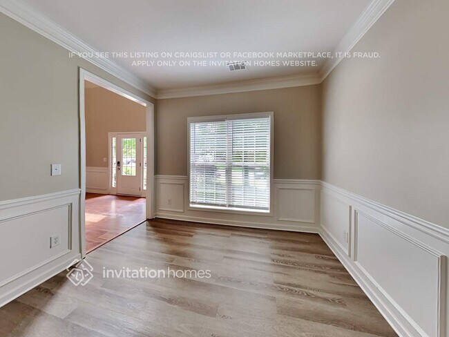 Foto del edificio - 3570 Falling Leaf Ln