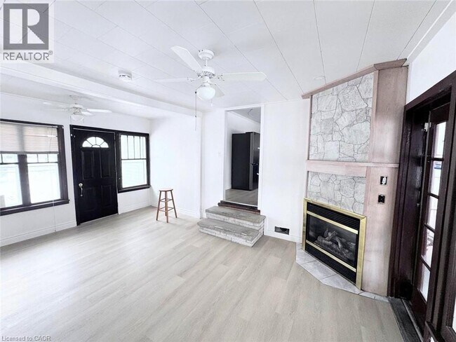 Photo du bâtiment - 1132 Spears Rd