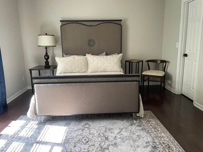 Foto del edificio - 225 Ashland Manor Dr