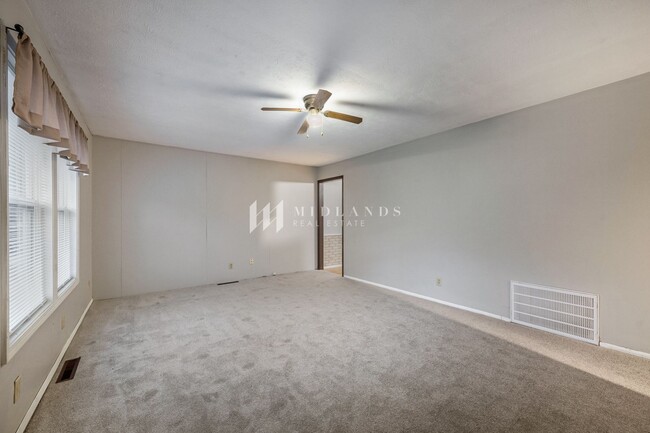 Building Photo - LaVista Home