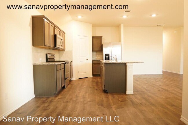 Building Photo - 4 br, 2 bath House - 913 English Dr