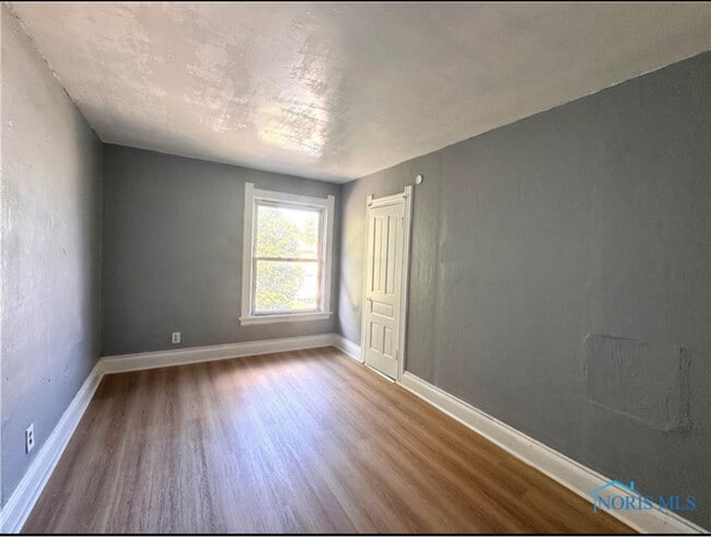 Building Photo - 949 Forsythe St