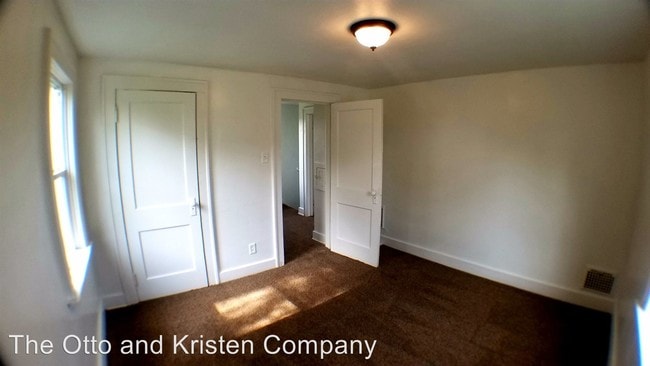 Building Photo - 2 br, 1 bath Apartment - 4322 Buell Dr