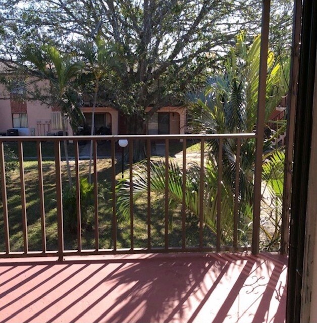 Foto del edificio - 292 San Juan Cir