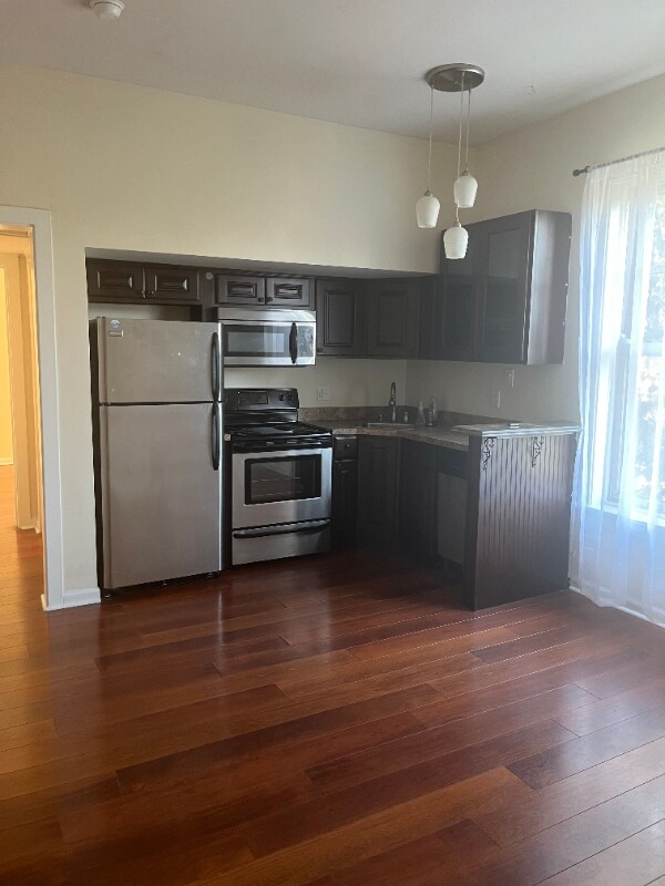 Foto del edificio - 406 N Delaware St