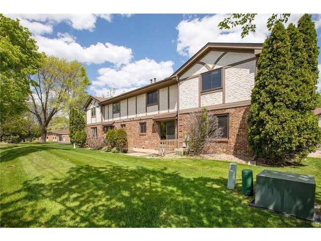 Private & Quiet - 1411 10th Ave E