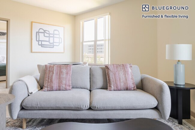 Foto del edificio - 7011 Sunne Ln