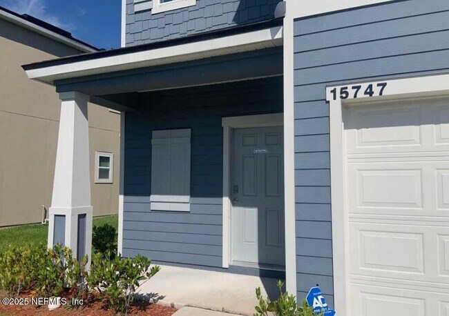 Foto del edificio - 15747 Equine Gait Dr