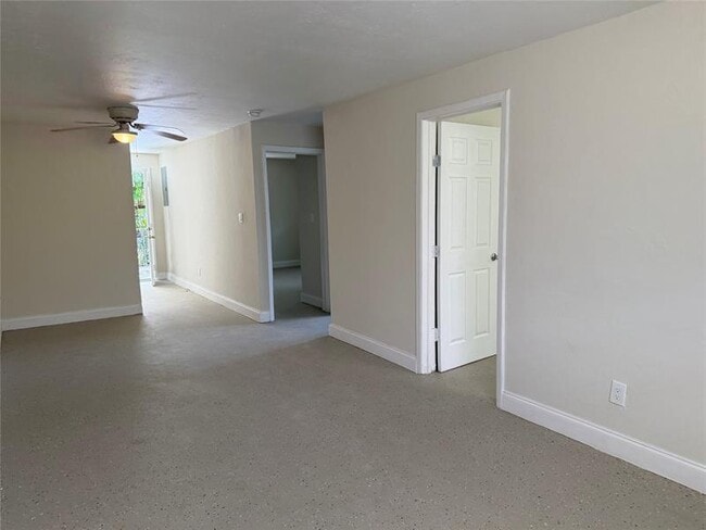 Foto del edificio - 2830 NW 15th Ct