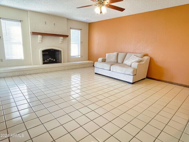 Building Photo - 5513 North Ln