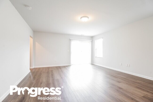 Building Photo - 1028 Castlen Ct