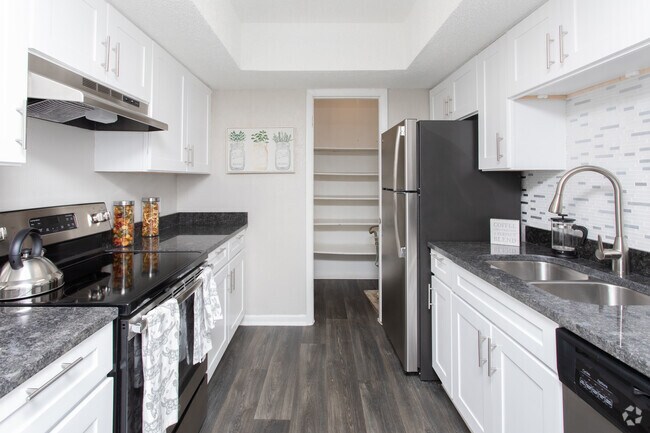 2HAB, 2BA - 1,185 ft² - Springdale Glen