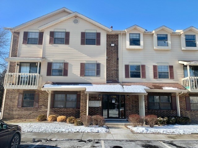 Foto principal - 1508 W Jefferson Ave