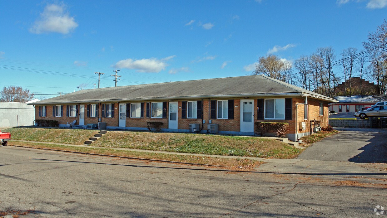 Primary Photo - 2628 St Charles Ave