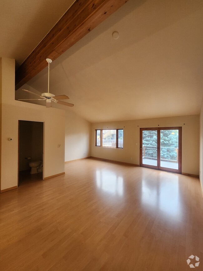 Building Photo - 1364 Barber Dr