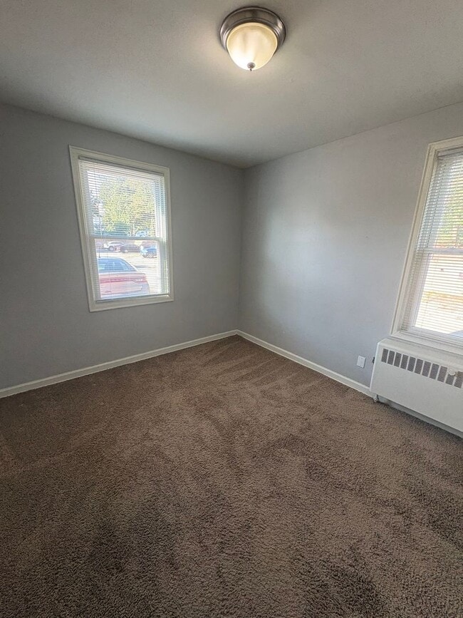 Building Photo - 317 N 31st Ave